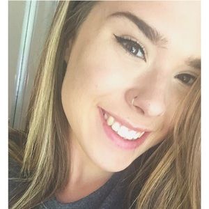 Meet your Posher, Tayler